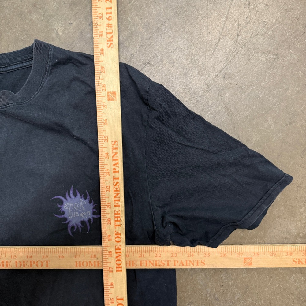 Quiksilver Originals Mens XXL 90s Fit Graphic T-Shirt Washed Black Purple Logo - Picture 4 of 5